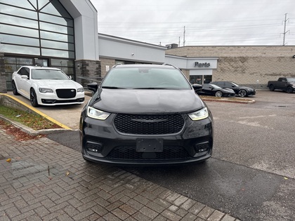 used 2021 Chrysler Pacifica car, priced at $35,888