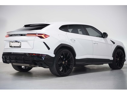 used 2021 Lamborghini Urus car, priced at $285,910