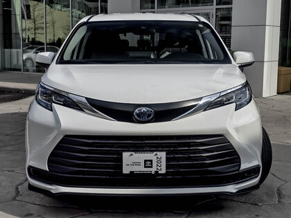 used 2022 Toyota Sienna car, priced at $56,495