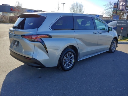 used 2021 Toyota Sienna car, priced at $39,950
