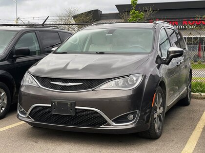 used 2017 Chrysler Pacifica car