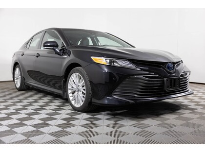used 2018 Toyota Camry Hybrid car, priced at $29,998