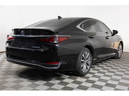 used 2021 Lexus ES 300h car, priced at $39,998