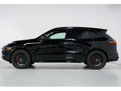used 2018 Porsche Cayenne car, priced at $48,910