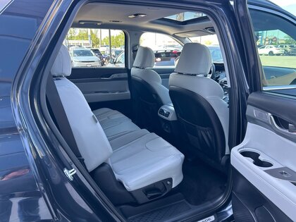 used 2023 Hyundai Palisade car, priced at $52,995