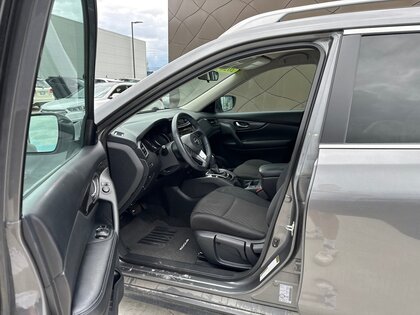 used 2020 Nissan Rogue car, priced at $32,996