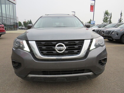 used 2020 Nissan Pathfinder car, priced at $26,998