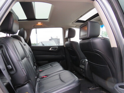 used 2020 Nissan Pathfinder car, priced at $26,998