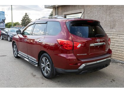 used 2018 Nissan Pathfinder car, priced at $29,997