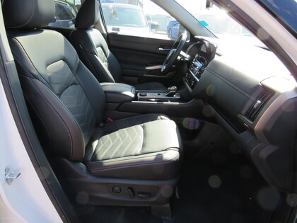 used 2024 Nissan Pathfinder car, priced at $55,995