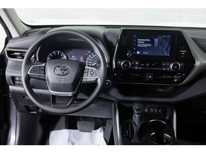 used 2023 Toyota Highlander car, priced at $41,998