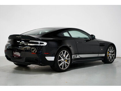 used 2015 Aston Martin V8 Vantage car, priced at $59,910