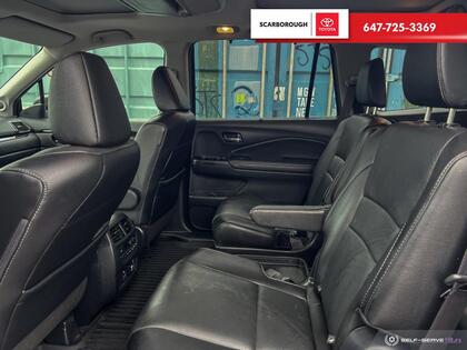 used 2022 Honda Pilot car, priced at $39,995