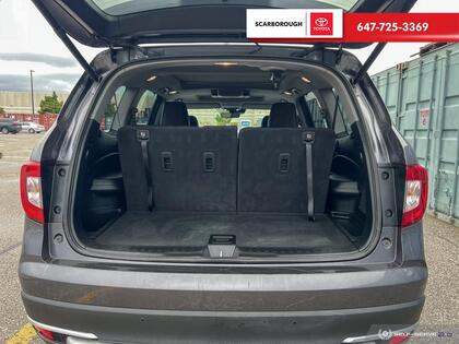 used 2022 Honda Pilot car, priced at $39,995