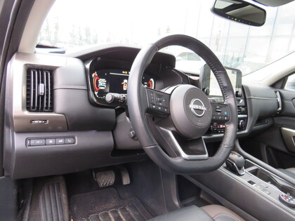 used 2022 Nissan Pathfinder car, priced at $45,995