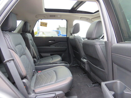 used 2022 Nissan Pathfinder car, priced at $45,995