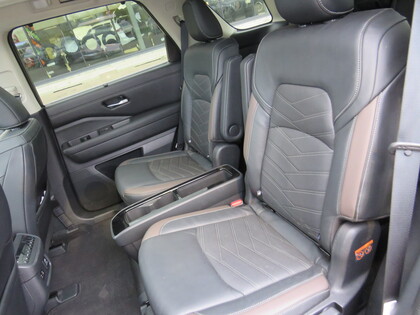 used 2022 Nissan Pathfinder car, priced at $45,995