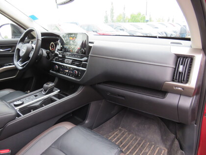 used 2022 Nissan Pathfinder car, priced at $47,998