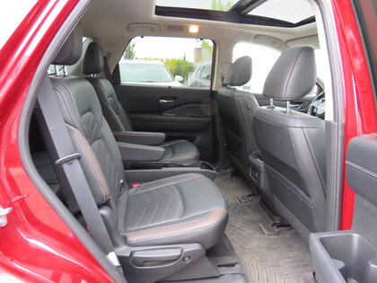 used 2022 Nissan Pathfinder car, priced at $47,998