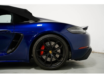 used 2020 Porsche 718 Spyder car, priced at $139,910