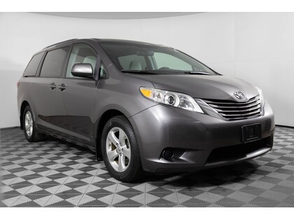 used 2017 Toyota Sienna car, priced at $24,998