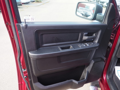 used 2021 Ram 1500 Classic car, priced at $33,900