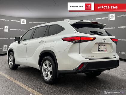 used 2022 Toyota Highlander car, priced at $39,995