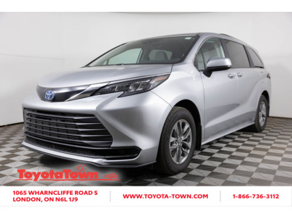 used 2024 Toyota Sienna car, priced at $59,998