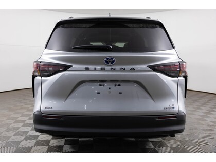 used 2024 Toyota Sienna car, priced at $59,998