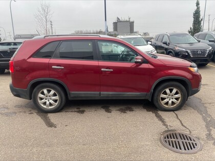 used 2013 Kia Sorento car, priced at $7,998