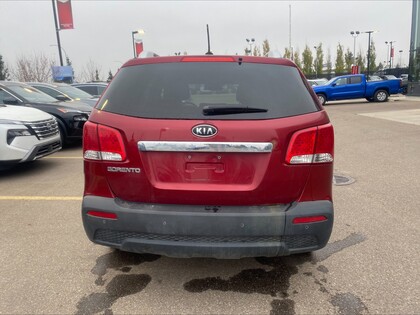 used 2013 Kia Sorento car, priced at $7,998