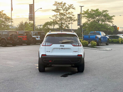 used 2022 Jeep Cherokee car, priced at $28,980