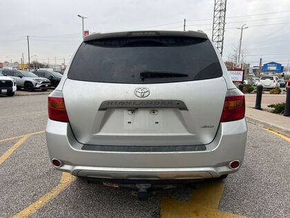 used 2010 Toyota Highlander car, priced at $15,995