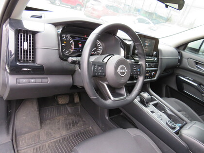 used 2022 Nissan Pathfinder car, priced at $42,998