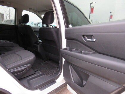 used 2022 Nissan Pathfinder car, priced at $42,998