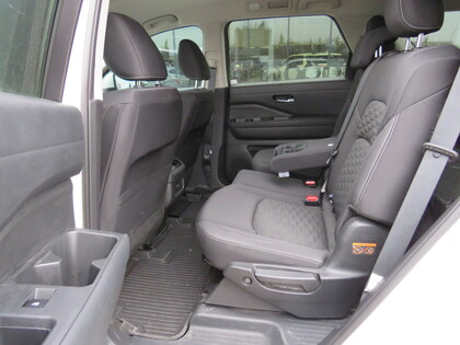 used 2022 Nissan Pathfinder car, priced at $42,998