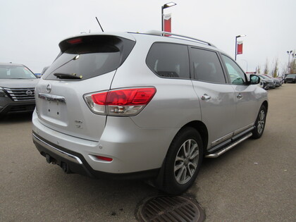 used 2014 Nissan Pathfinder car, priced at $15,998