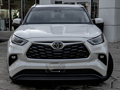 used 2020 Toyota Highlander car, priced at $34,888