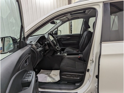 used 2020 Honda Pilot car, priced at $37,998