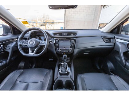 used 2019 Nissan Rogue car, priced at $26,997