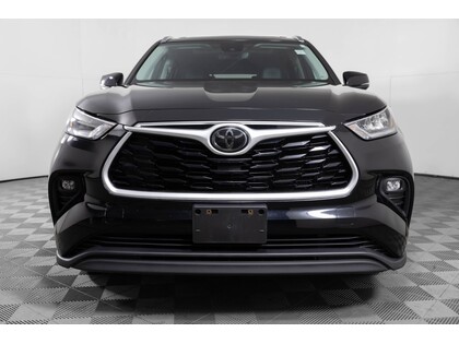 used 2020 Toyota Highlander car, priced at $38,998