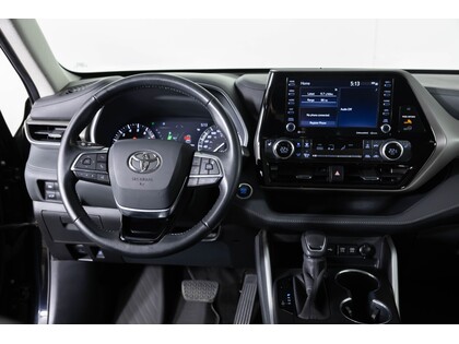 used 2020 Toyota Highlander car, priced at $38,998