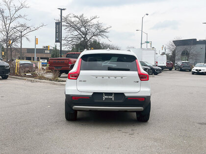 used 2020 Volvo XC40 car, priced at $28,275