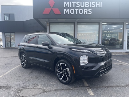 used 2024 Mitsubishi Outlander car, priced at $39,950