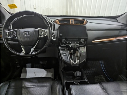 used 2017 Honda CR-V car, priced at $29,104