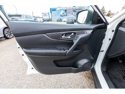 used 2019 Nissan Rogue car, priced at $23,988