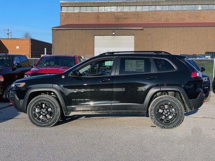 used 2023 Jeep Cherokee car, priced at $46,498