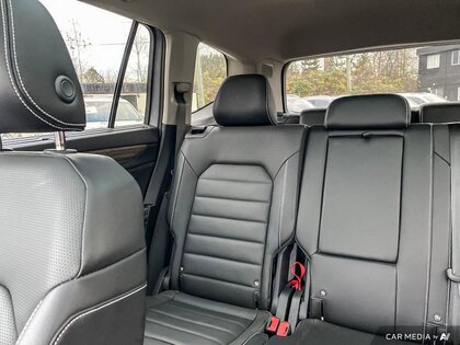 used 2024 Volkswagen Atlas car, priced at $56,297