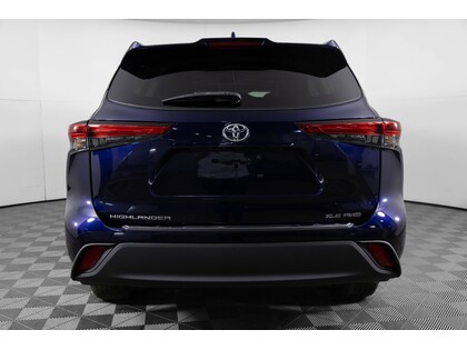 used 2020 Toyota Highlander car, priced at $35,998