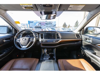 used 2018 Toyota Highlander car, priced at $35,997